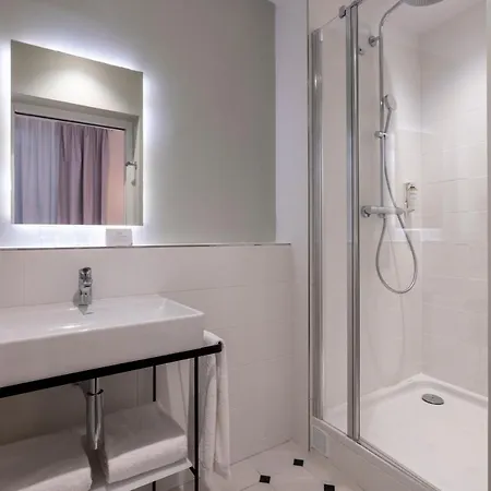 De Suez Hotel Paryż