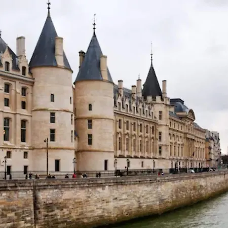 دي سويس 3* باريس