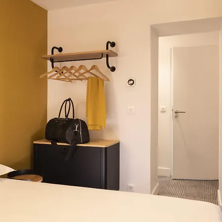 Hotel De Suez