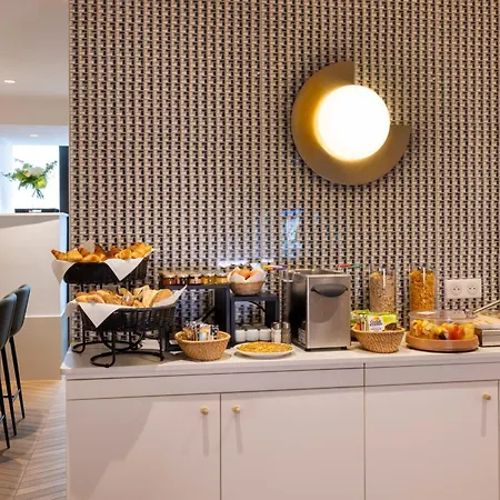 دي سويس فندق 3*