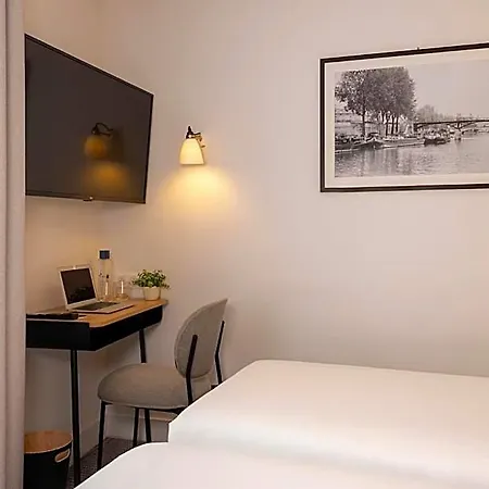 De Suez Hotel