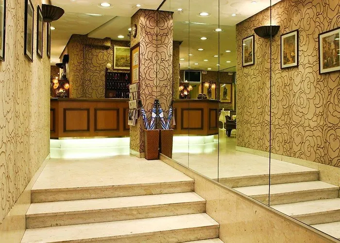 Hotel De Suez Paryż