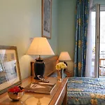 Hotel De Suez