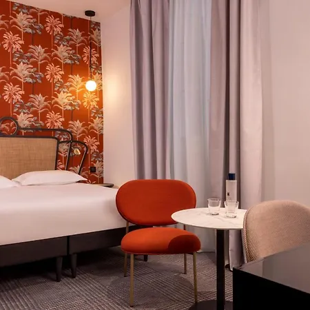De Suez Hotel