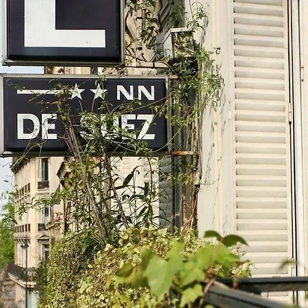 De Suez 3*